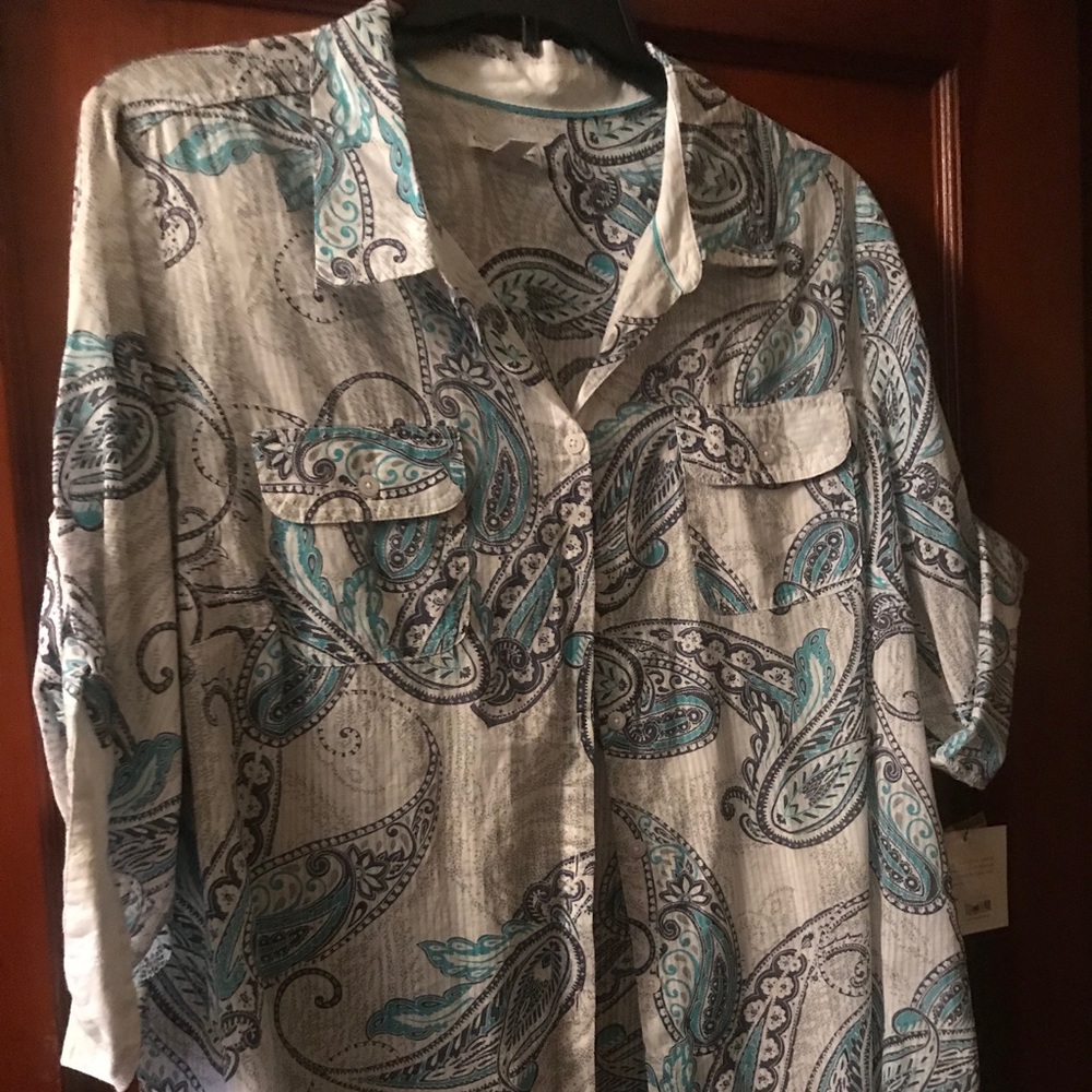 CROFT AND BARROW women’s button down shirt